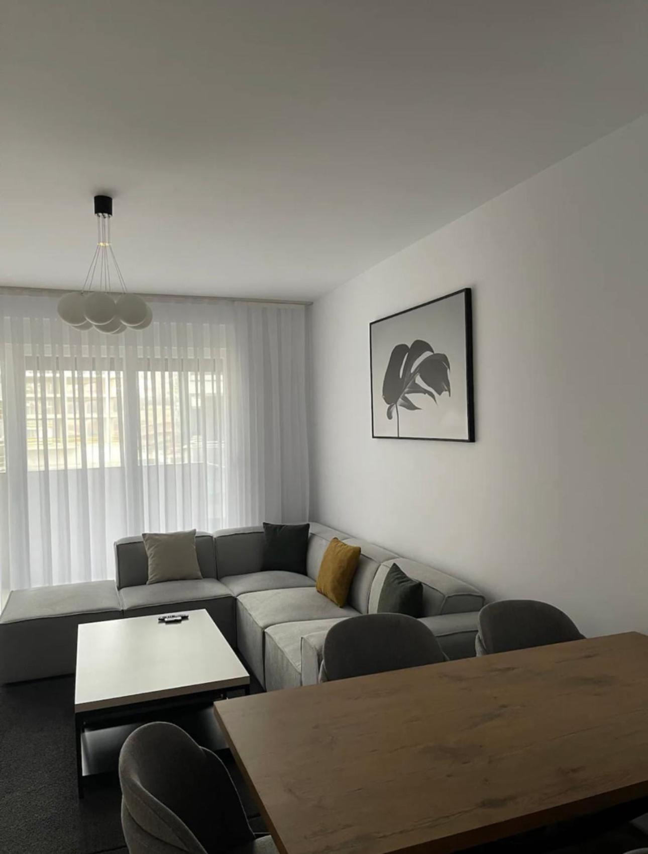 Airstay Pristina Habitación foto