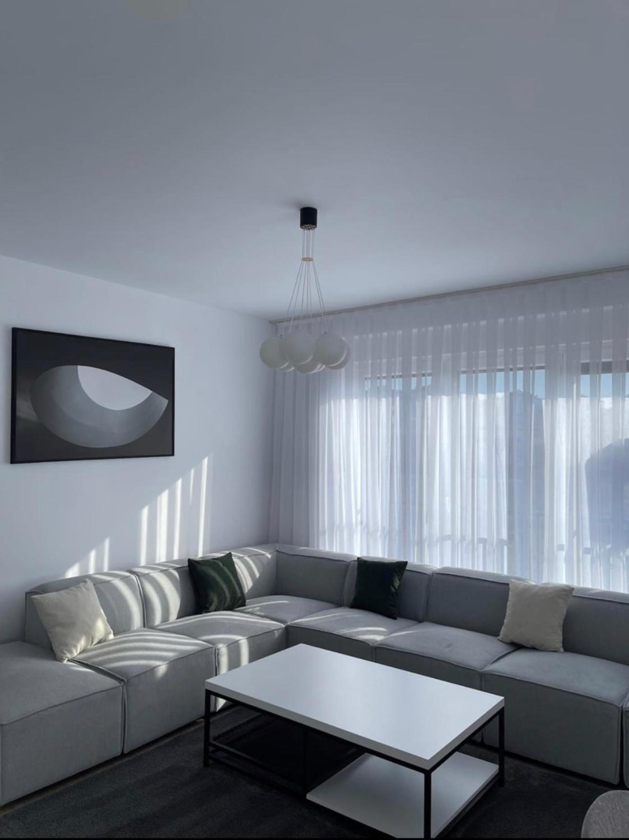 Airstay Pristina Habitación foto