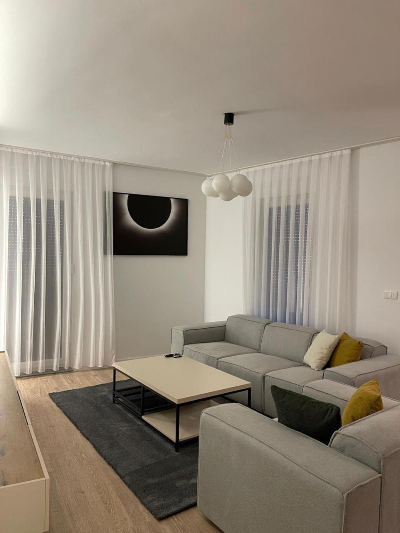 Airstay Pristina Habitación foto