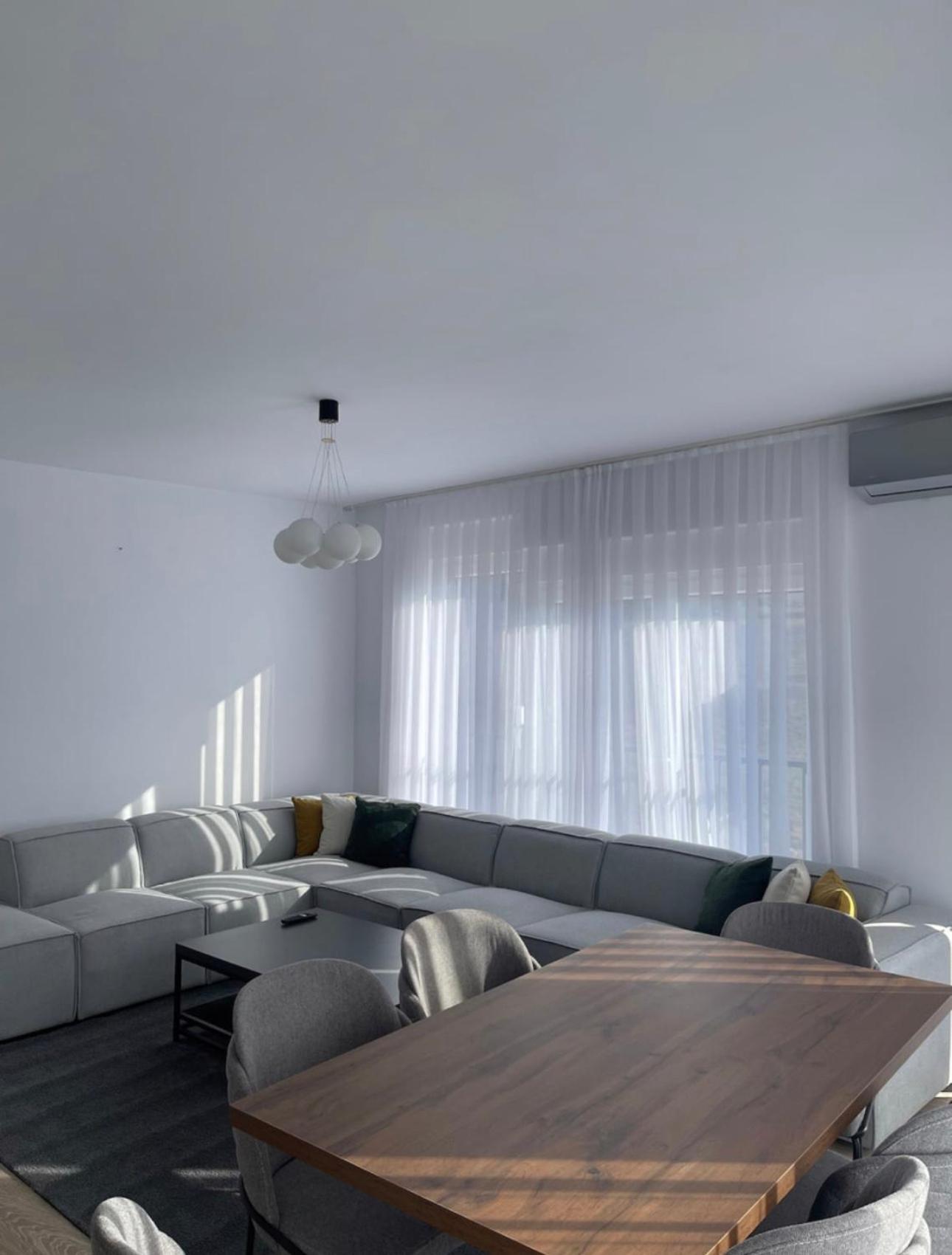 Airstay Pristina Exterior foto